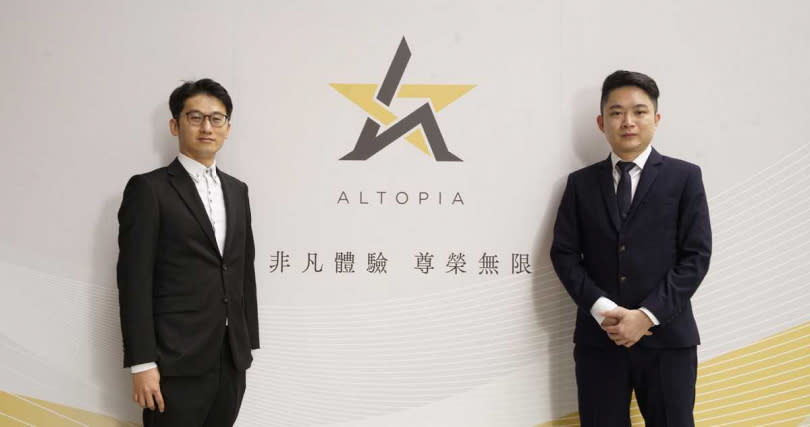 Altopia Club 億樂國際旅行社總經理與董事長合影（圖／Altopia億樂國際旅行社提供）。