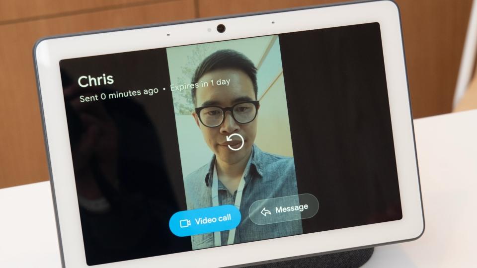  Video call on the Google Nest Hub Max. 