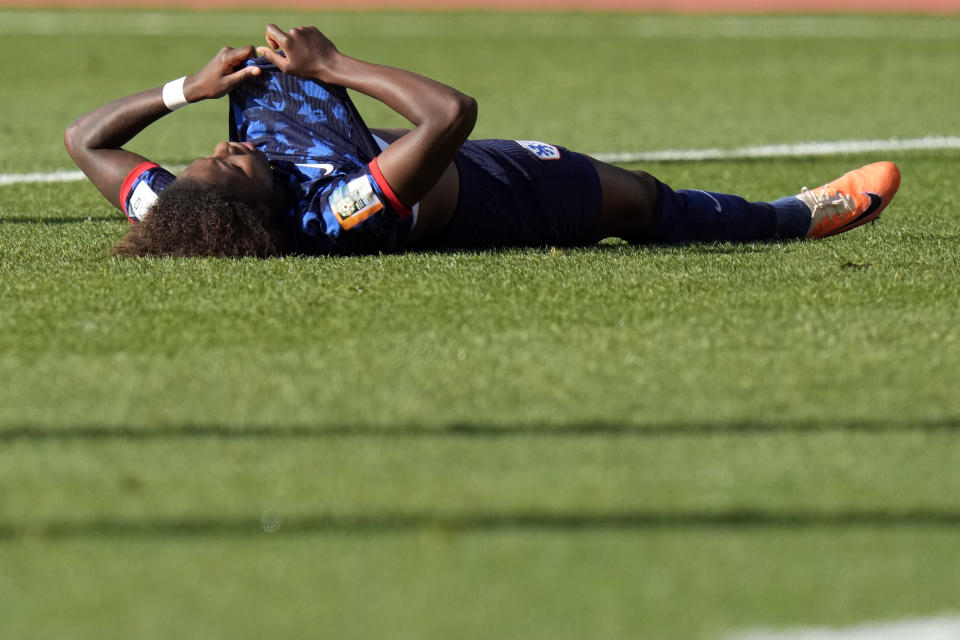 Netherlands' Lineth Beerensteyn reacts after missing a scoring chance during the Women's World Cup quarterfinal soccer match between Spain and the Netherlands in Wellington, New Zealand, Friday, Aug. 11, 2023. (AP Photo/Alessandra Tarantino)