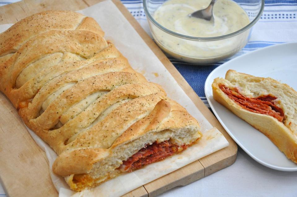 West Virginia: Pepperoni rolls