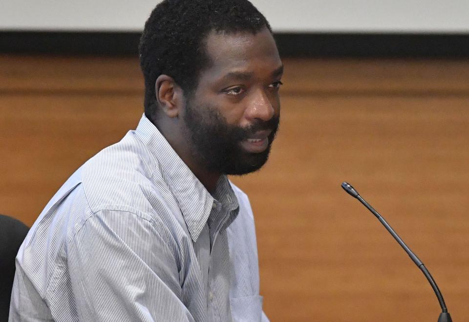 Jamaine Brown has tears in his eyes as he testifies about how his brothers, Ralph and Tyjuan Williams, killed Amber Woods in 2006. Ralph Williams, charged with first degree murder, is on trial this week at the Manatee County Courthouse in Bradenton.