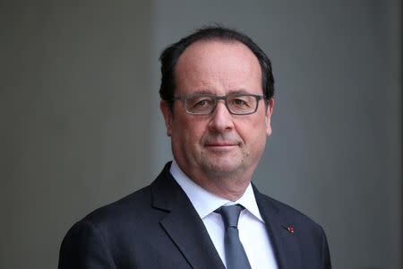 French President Francois Hollande waits for a guest at the Elysee Palace in Paris, France, May 24, 2016. REUTERS/Charles Platiau