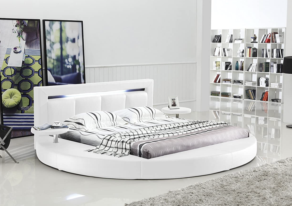 9) Oslo Round Bed