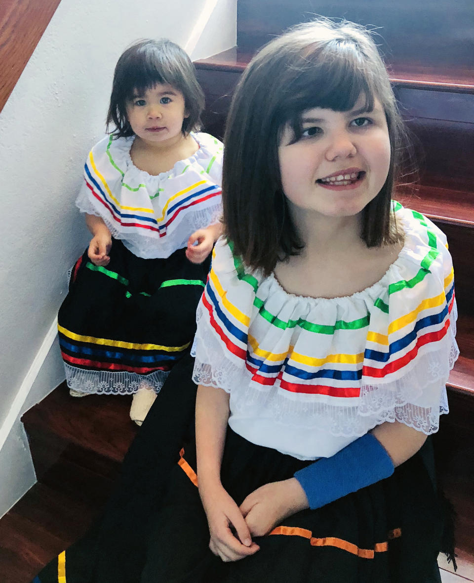 Iolani Azul with her little sister, Natalia Luna. (JoAnna Van Brusselen)