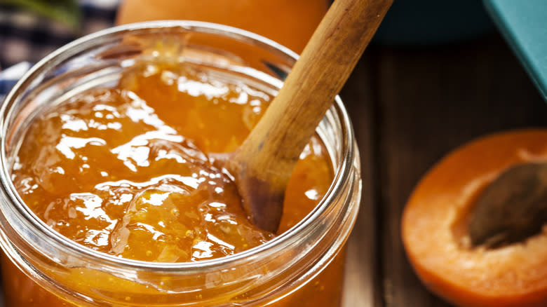 apricot marmalade in jar