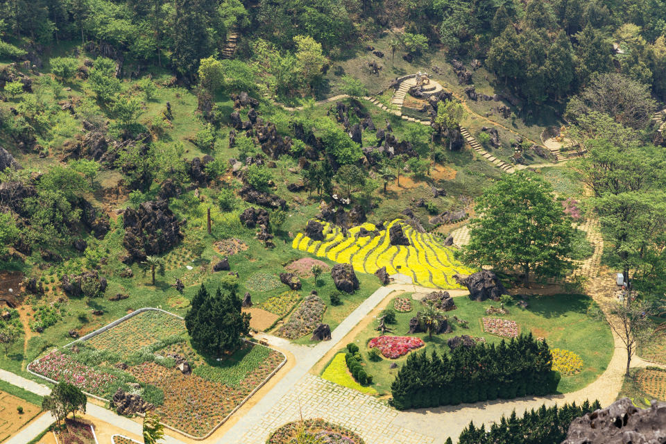 Flower garden at Ham Rong Mountain Park in Sa Pa, Vietnam. (Photo: Getty)