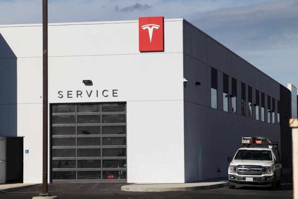 The county’s first Tesla dealership is currently under construction off Los Osos Valley Road, at 1381 Calle Joaquin. The 31,000-square-foot dealership had landscape crews working on Nov. 16, 2023. David Middlecamp/dmiddlecamp@thetribunenews.com