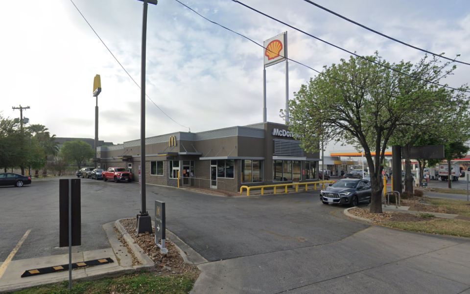 The shooting occured at this McDonald’s in Lone Star, San Antonio, Texas (Google Maps)