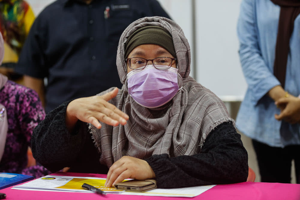 Norlela claimed many junior doctors in Malaysia are subject to 'inhumane' work conditions. — Picture by Sayuti Zainudin
