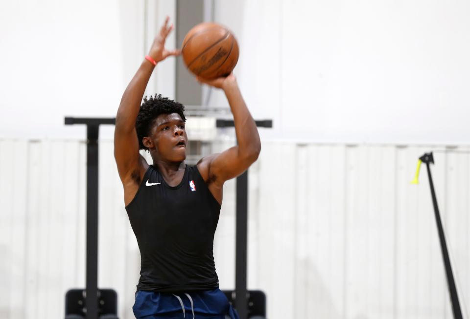 Davion Hill shoots a basket as he trains at The Basketball Movement gym in Nixa on Tuesday, July 14, 2020. Hill is the brother of former MSU basketball star and current NBA Indiana Pacer Alize Johnson.