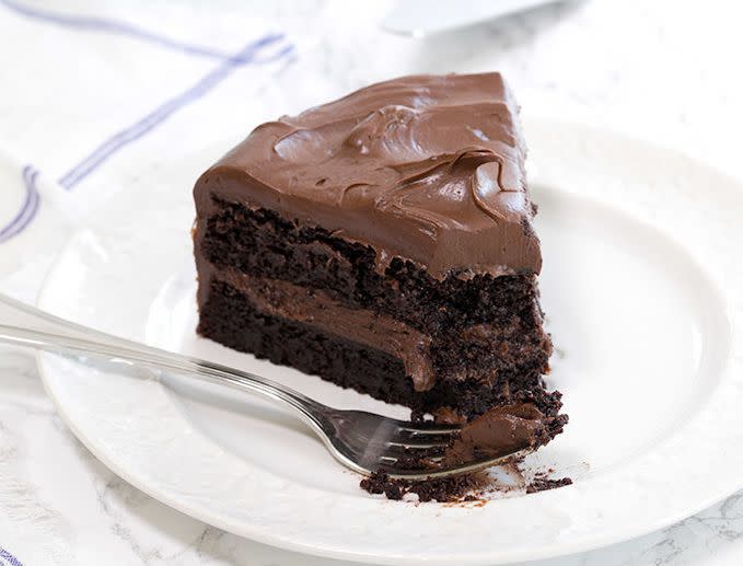 You can find this <a href="https://glutenfreeonashoestring.com/quinoa-gluten-free-chocolate-cake/" target="_blank">gluten-free quinoa chocolate cake recipe</a> on the Gluten-Free On A Shoestring blog. (Photo: Gluten-Free On A Shoestring)