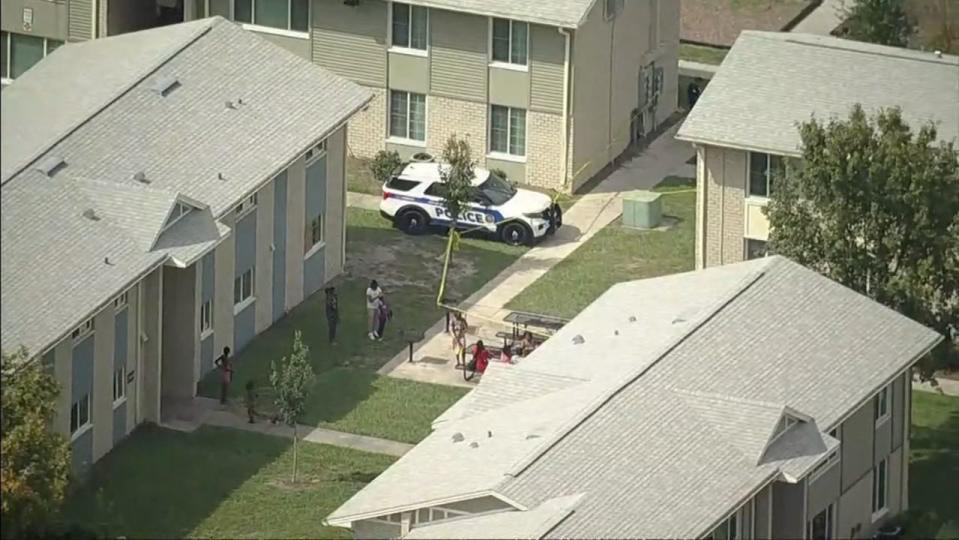 There is a large police presence at an Orlando apartment complex Friday afternoon.
