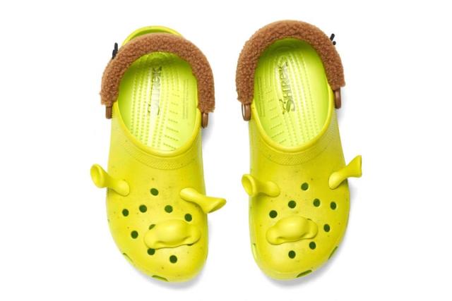 howdy guys! here are my shrek-themed crocs! 🐊💚🤎 i used the