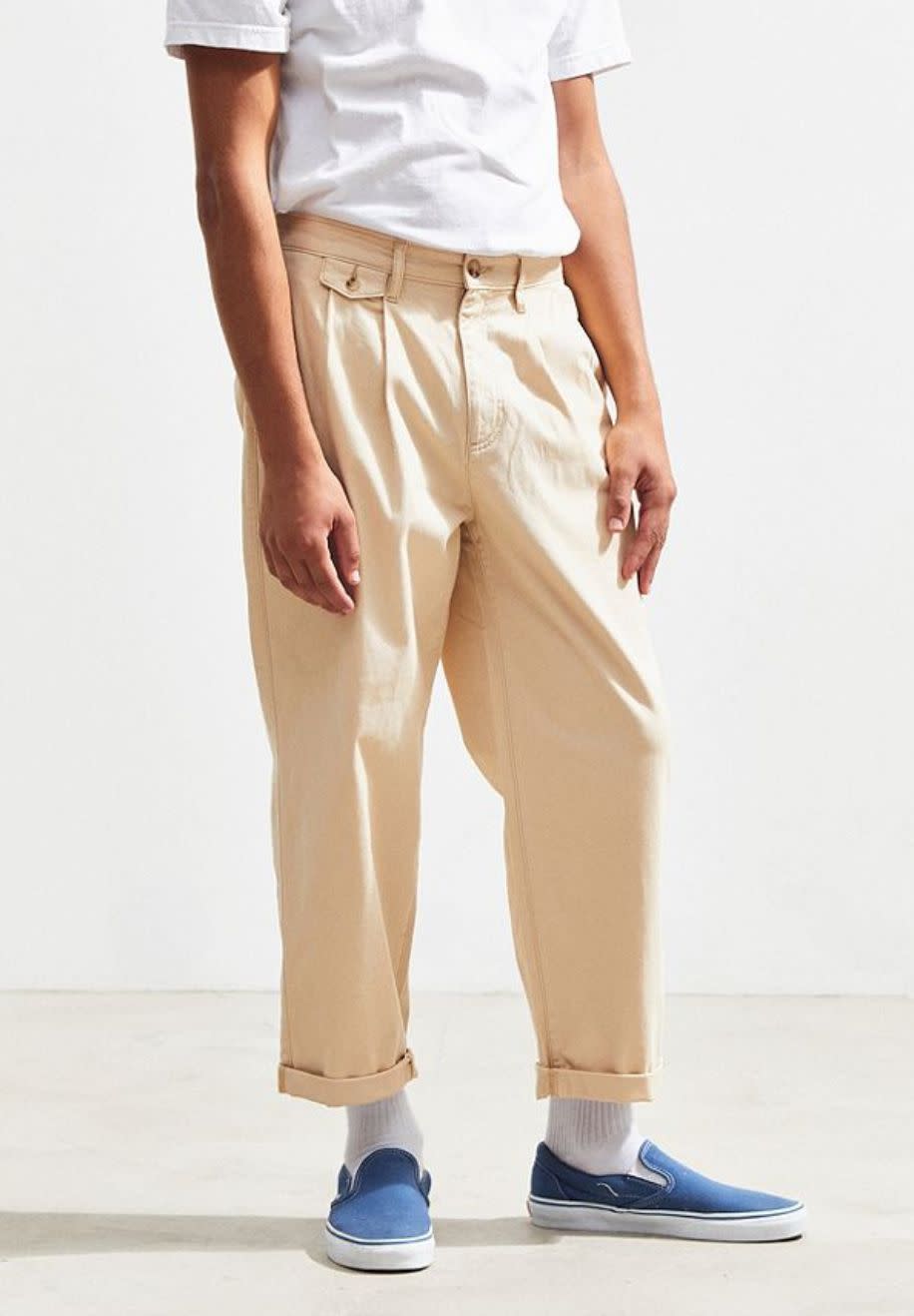 <strong><a href="https://www.urbanoutfitters.com/shop/uo-pleated-dad-chino-pant?category=Pants&amp;color=023" target="_blank" rel="noopener noreferrer">﻿Men's pleated dad chino pant</a>, $54</strong>