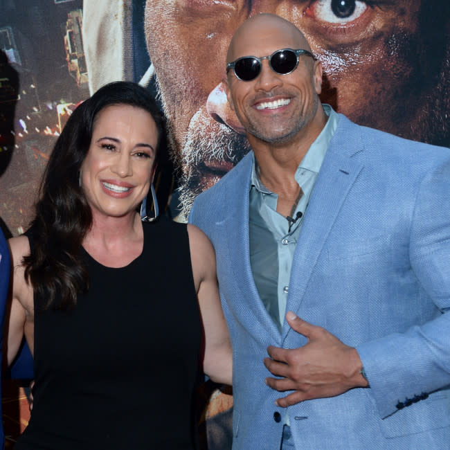 Dwayne Johnson con su antigua esposa Dany Garcia credit:Bang Showbiz