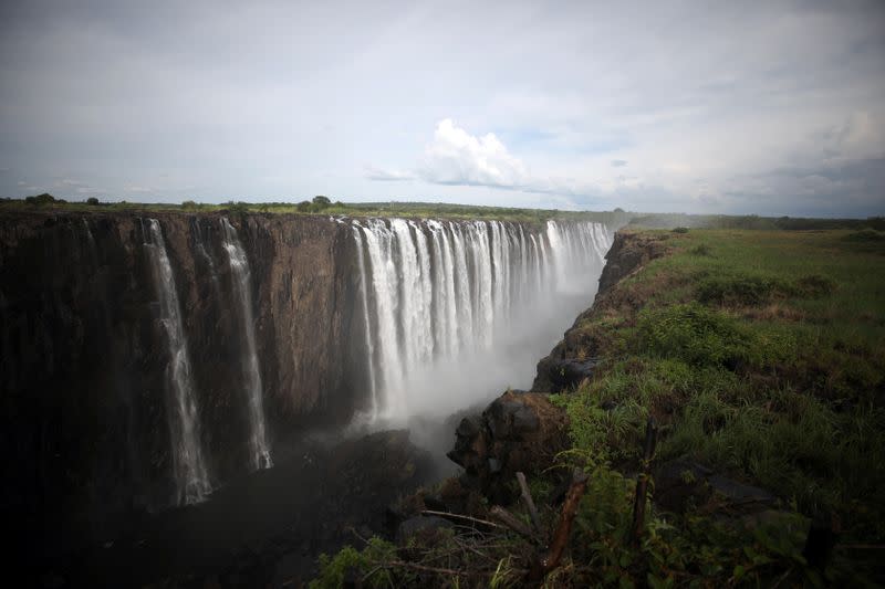 Water pours over the edge of Victoria Falls