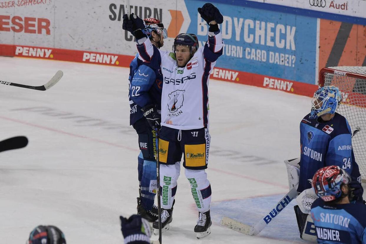 Eisbären verhindern Aus - Adler mit Overtime-Pleite