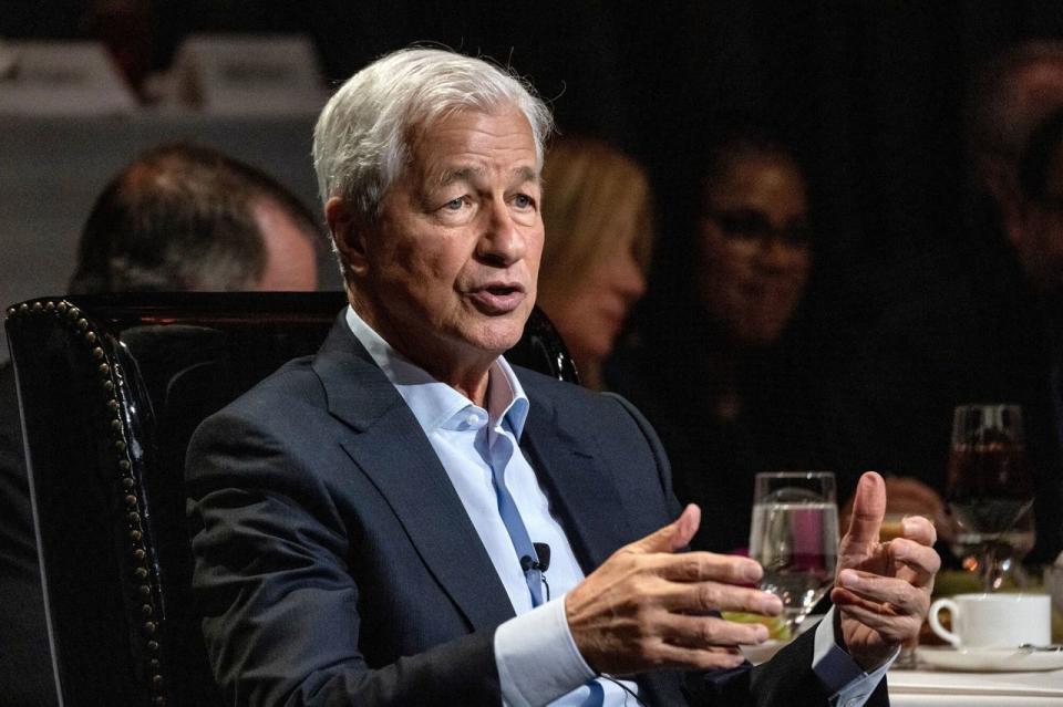 Jamie Dimon advised his colleagues to lobby Fed Chair Jerome Powell and other Fed officials over the initial proposal.