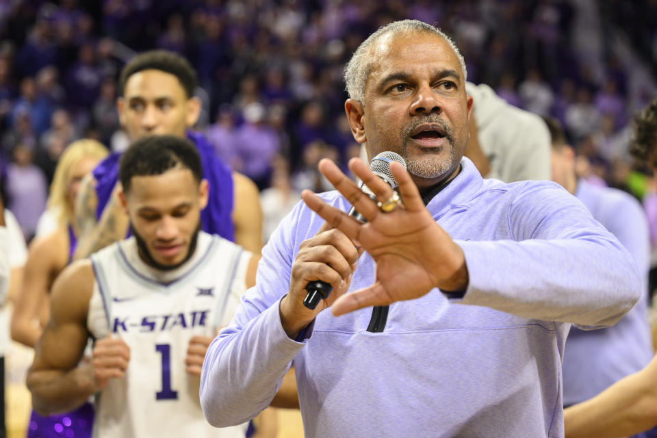 Kansas State head coach Jerome Tang thanks the fans after they beat Oklahoma, 85-69, during the second half of an NCAA college basketball game in Manhattan, Kan., Wednesday, March 1, 2023. (AP Photo/Reed Hoffmann)