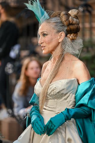 Carrie Bradshaw's Upcycled Met Gala Wedding Dress Includes a Hidden Detail  Fans Missed