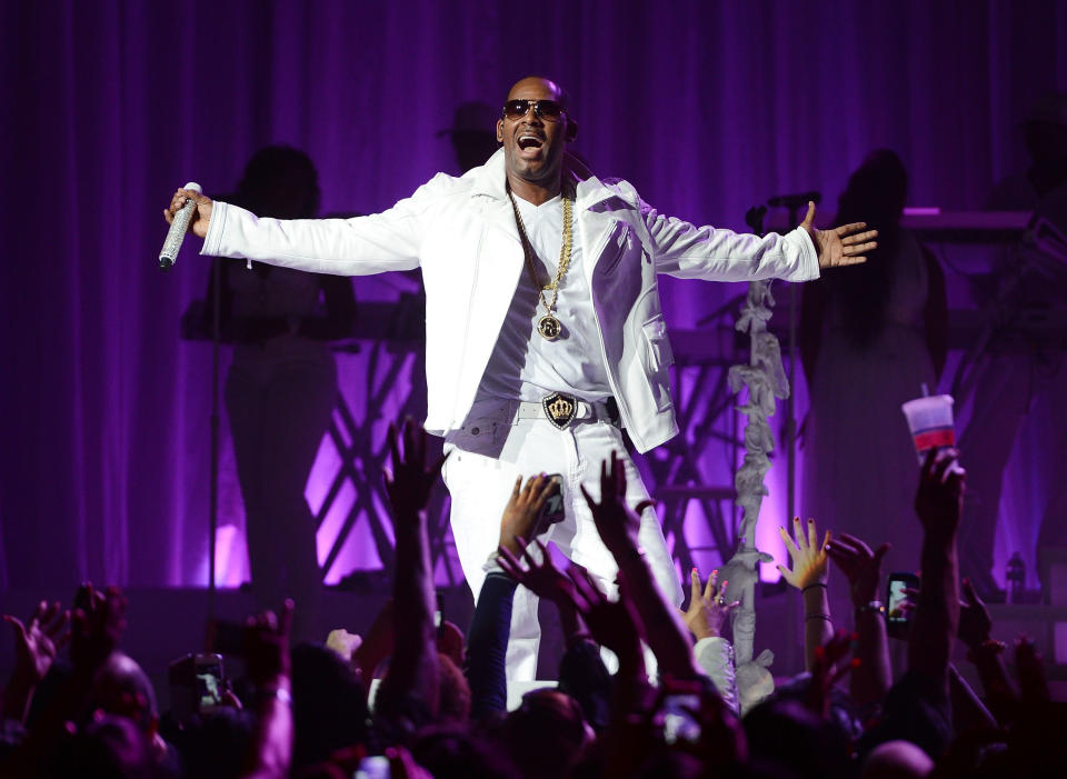 <div class="caption-credit">Photo by: Jason Kempin/Getty Images</div>   <p><b>R. Kelly's "Pregnant"</b><br>Nevermind the fact that this guy has a <a href="http://bit.ly/15fhM4W" rel="nofollow noopener" target="_blank" data-ylk="slk:bad reputation;elm:context_link;itc:0;sec:content-canvas" class="link ">bad reputation</a> with women in his personal life, his attempts at lyrical romance are way off the mark. "I'm 'bout to handle my business then put that girl in my kitchen," he croons lovingly. "Girl, you make me wanna get you pregnant." If that doesn't sell a woman, the stream-of-consciousness lyrics that follow about his copious sexual exploits raise real red flags.</p>