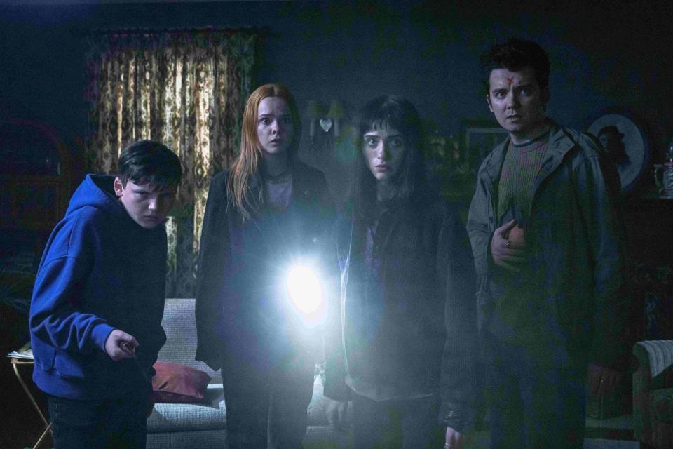 natalia dyer, asa butterfield, benjamin ainsworth, laurel marsden, kolton stewart, annabeth gish, all fun and games