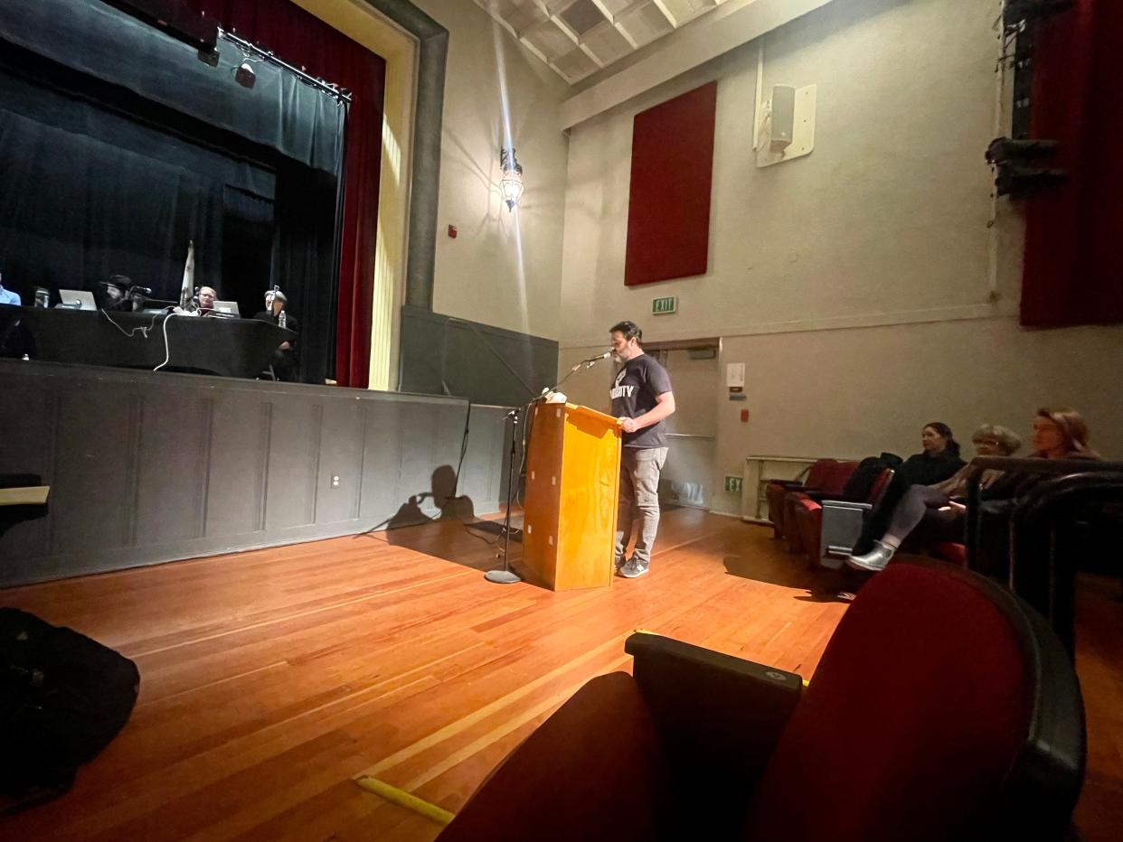 Richard Byrd, president of the teachers union for the Ojai Unified School District, addresses trustees during a special meeting at Matilija Middle School on Wednesday, Jan. 18, 2023. The district is facing layoffs and school closures amid declining enrollment and financial problems.