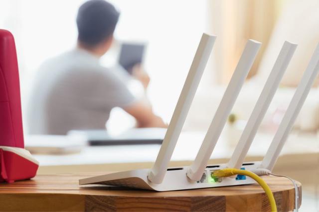 🥇 Cómo incrementar tu red WIFI ahora que estás trabajando en tu casa 【  2024 】