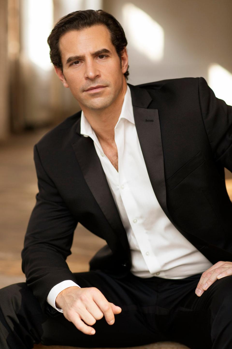 Paul La Rosa will perform in the Opera Columbus presentation of “Maria de Buenos Aires."