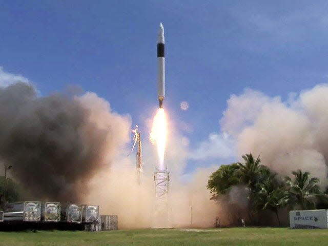 Falcon_1_Flight_4_liftoff