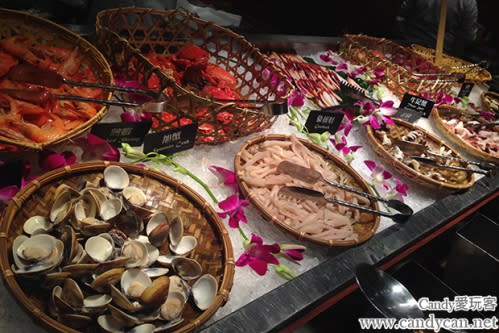 【台北美食】信義誠品泰市場海鮮自助餐廳 東區buffet泰式料理