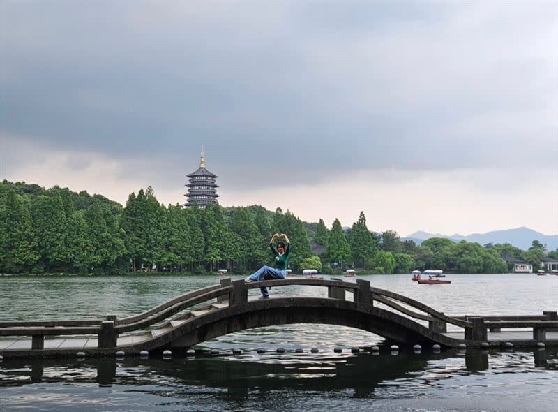 蔡依林趁著空檔在杭州旅遊。（圖／翻攝自微博）