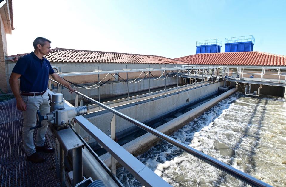 Murcia, Spain, an arid agriculture region, built dozens of water treatment plants to process and disinfect wastewater from the sewage system for reuse on farm fields. The plants use sand filters and ultraviolet rays. Almost all of the region’s wastewater is reused. <a href="https://www.gettyimages.com/detail/news-photo/responsible-for-exploitation-at-edar-water-treatment-news-photo/1258840091" rel="nofollow noopener" target="_blank" data-ylk="slk:Jose Jordan/STR/AFP via Getty Images;elm:context_link;itc:0;sec:content-canvas" class="link ">Jose Jordan/STR/AFP via Getty Images</a>