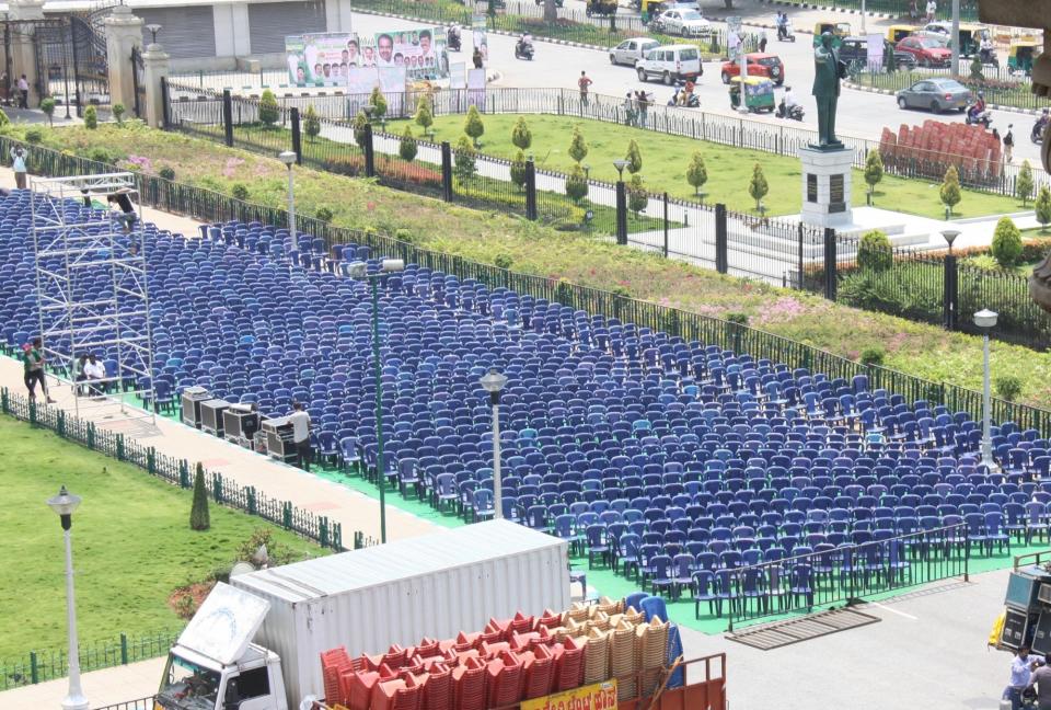 Preparations of swearing-in ceremony of H D Kumaraswamy as Karnataka Chief Minister