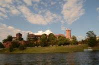 We were cruising on the Vistula, Poland’s longest and most important river, when I saw the beautiful Wawel Castle, a landmark of the city of Krakow. Sitting pretty atop a limestone outcrop called Wawel Hill, this castle has seen the rise and fall of many a dynasty. The hill itself may be over 100 million years old and has been inhabited since the Palaeolithic Age. Today, it houses a mosaic of monuments including the 1,000-year-old cathedral and the ancient castle.