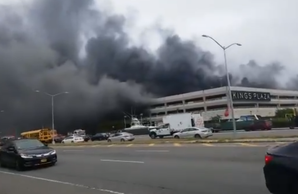King's Plaza fire: Huge clouds of smoke over Brooklyn and 21 injured after blaze breaks out in car park