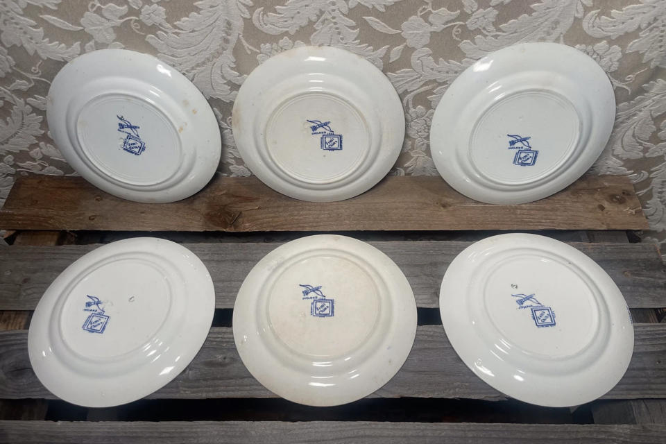 Antique Blue Willow Pattern By Ridgeway Bread/Dessert Plate England 1920s