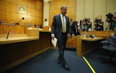 Bob Filner steps away from the podium after addressing a special meeting of the San Diego city council following his resignation as the city's mayor, in San Diego, California August 23, 2013. REUTERS/Mike Blake