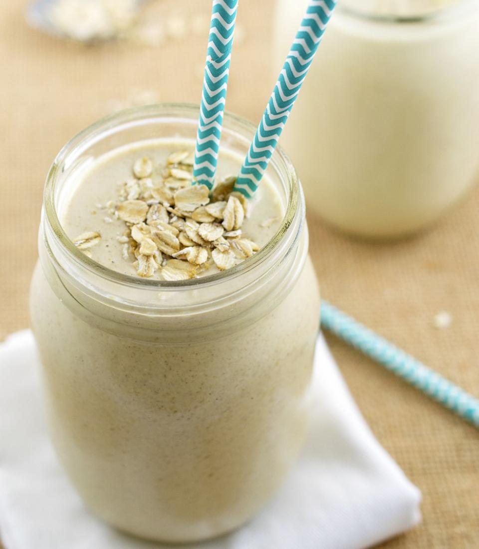 Peanut Butter Oatmeal Smoothie from Chef Savvy