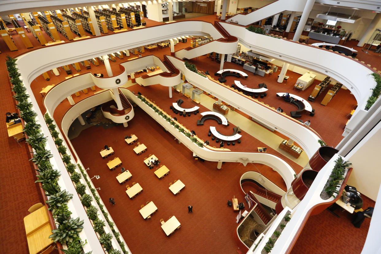 The Toronto Reference Library in the Yorkville-area received a bomb threat on Saturday shortly before it was set to open for the day. (Lance McMillan/Toronto Star via Getty Images)