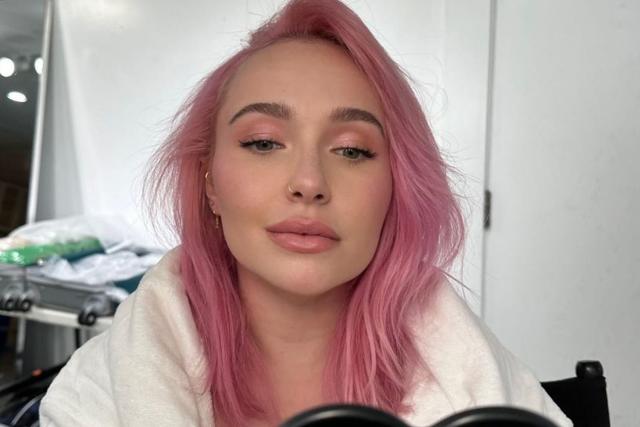 Hayden Panettiere Says Her Pink Hair Was the Product of a 'Creative'  Refresh amid Hollywood Strikes: 'Why Not?' - Yahoo Sports