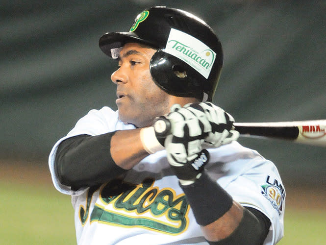 El dominicano Miguel Tejada está jugando su primera temporada en la Liga Mexicana de Beisbol. Foto: Cortesía Pericos de Puebla