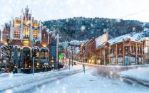 <p><a class="link " href="https://www.countrylivingholidays.com/tours/norway-northern-lights-cruise-carol-kirkwood" rel="nofollow noopener" target="_blank" data-ylk="slk:DISCOVER BERGEN IN WINTER WITH CAROL KIRKWOOD;elm:context_link;itc:0;sec:content-canvas">DISCOVER BERGEN IN WINTER WITH CAROL KIRKWOOD</a></p>