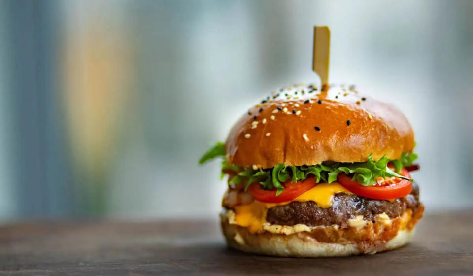 Arrancará el burger master 2024. Imagen de Valeria Boltneva en Pexels.