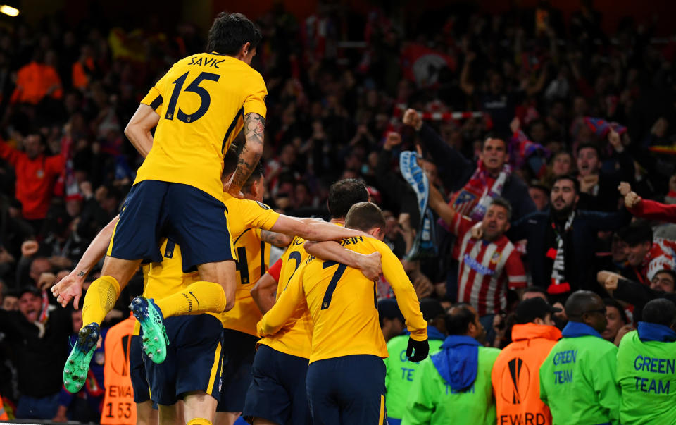 <p>Soccer Football – Europa League Semi Final First Leg – Arsenal vs Atletico Madrid – Emirates Stadium, London, Britain – April 26, 2018 Atletico Madrid’s Antoine Griezmann celebrates scoring their first goal with team mates REUTERS/Dylan Martinez </p>