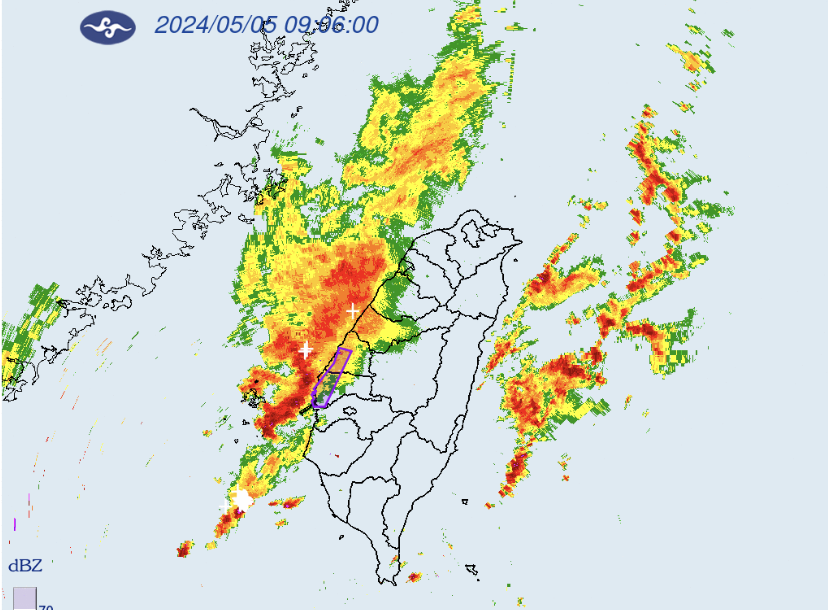 強烈雷雨帶正在影響澎湖，當地已出現劇烈雨勢。   圖片來源/氣象署