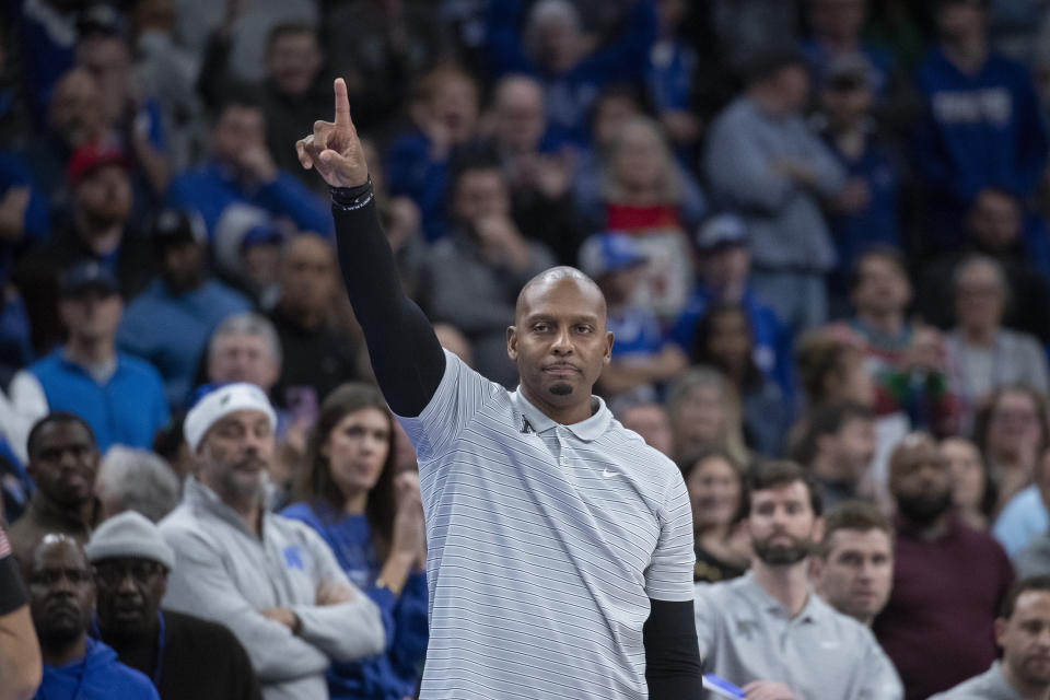 Memphis head coach Penny Hardaway instructs his team against Vanderbilt during the second half of an NCAA college basketball game Saturday, Dec. 23, 2023, in Memphis, Tenn. (AP Photo/Nikki Boertman)