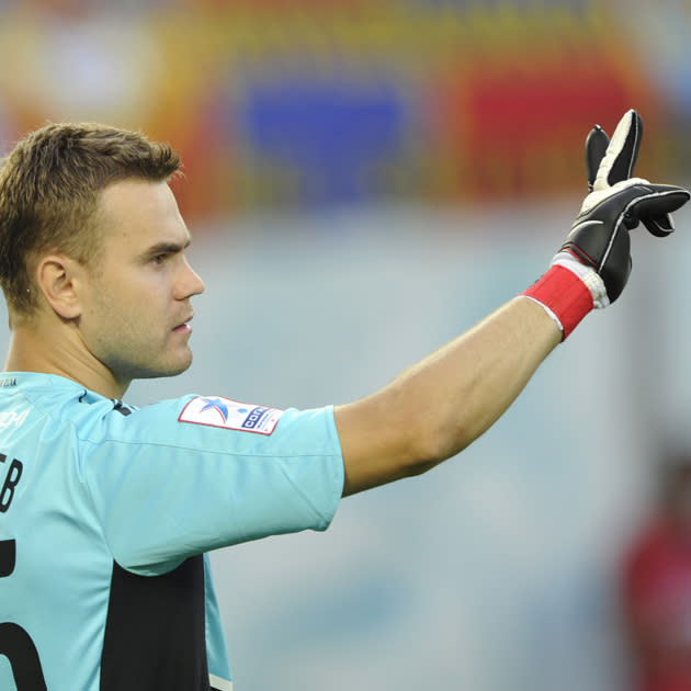 Nom: Igor Akinfeev<br>Poste: Gardien<br>Date de naissance (Âge): 08/04/1986 (26)<br>Pays: Russie<br>Numéro: 1<br>Club: CSKA Moskva (Russie RUS)