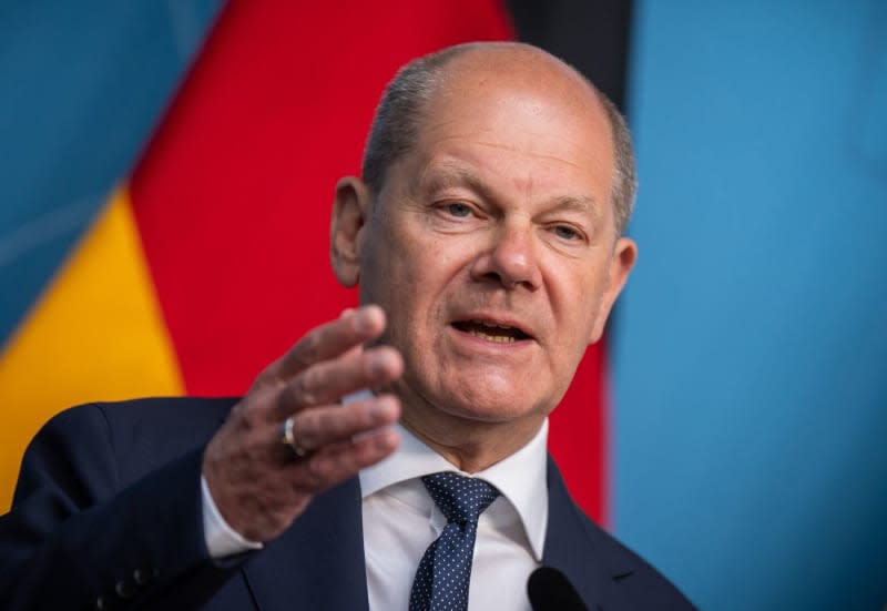 German Chancellor Olaf Scholz (L) takes part in a press conference alongside Prime Minister of Sweden Ulf Kristersson (not pictured). Michael Kappeler/dpa