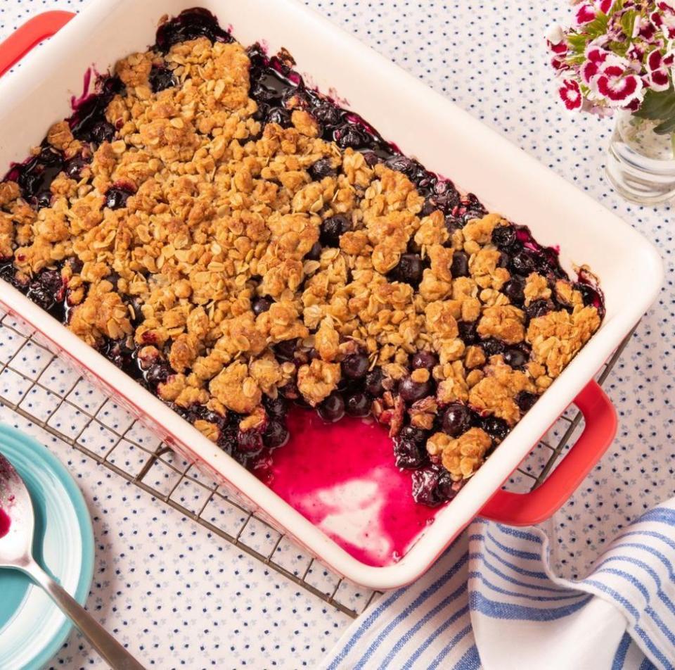 blueberry crumble